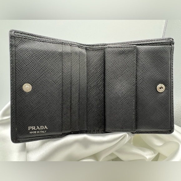 PRADA Nylon and Leather Bifold Wallet EUC - Picture 4 of 5